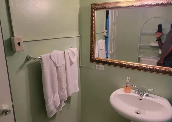 Apartment Jade Coast Getaway Near *